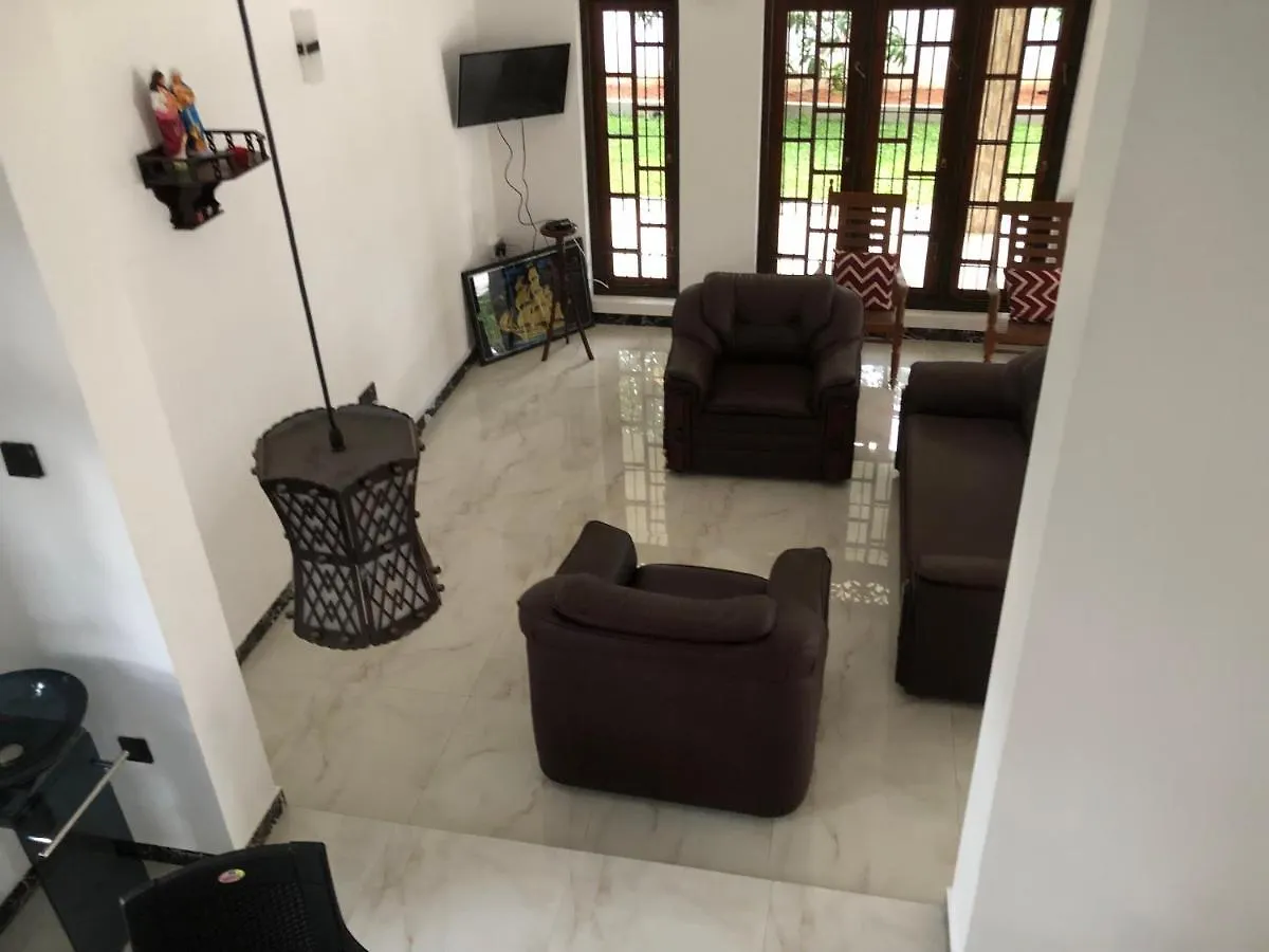 Sanrish Airport Villa Negombo
